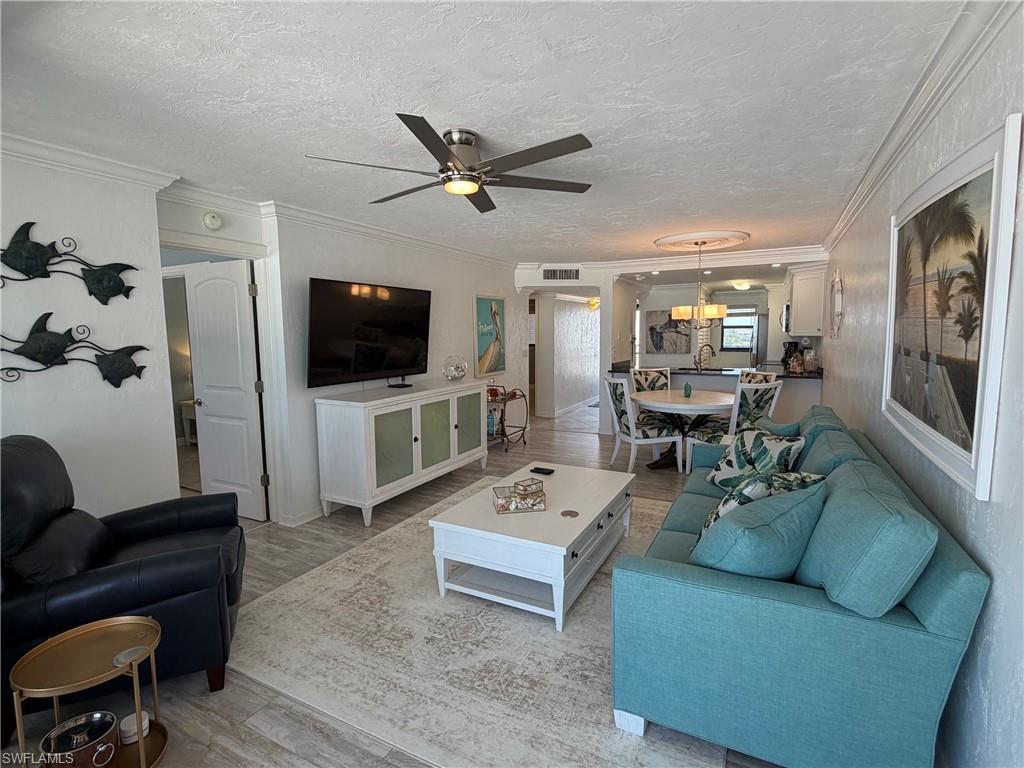 6400 Estero Blvd 402 Property Photo 16