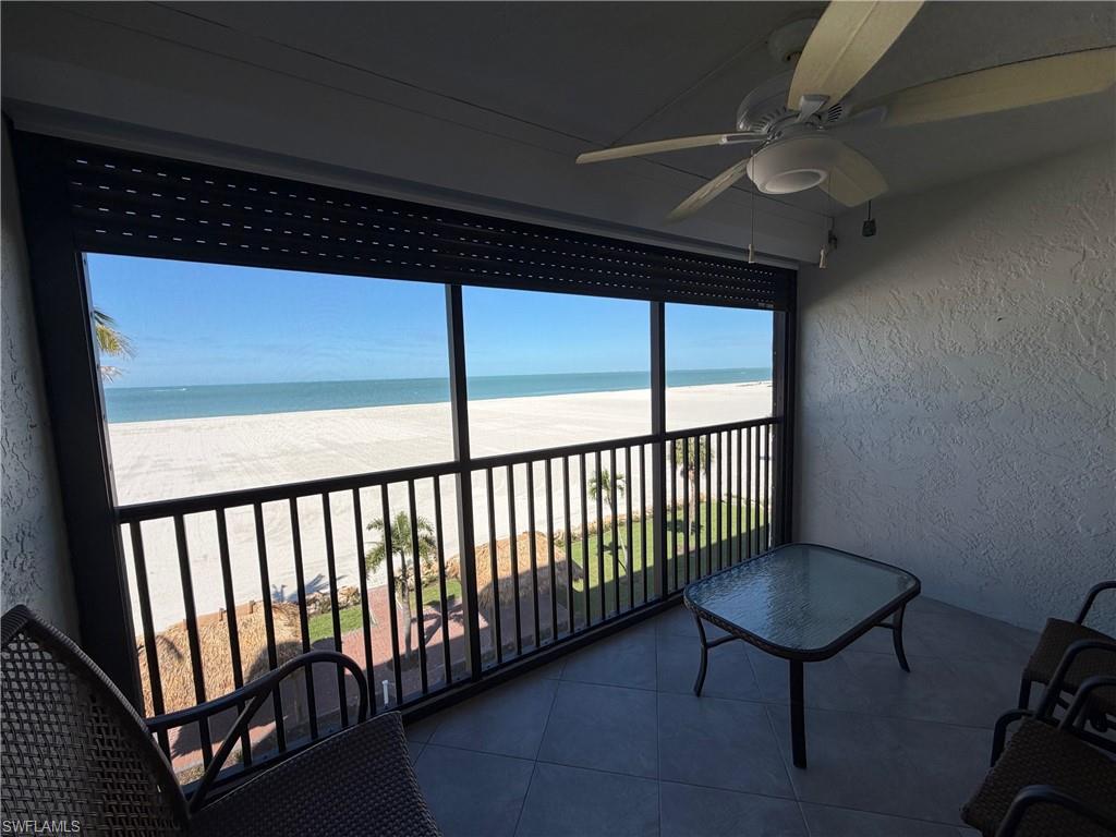 6400 Estero Blvd 402 Property Photo 27