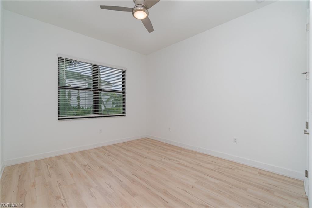 12750 Woodbury Dr Property Photo 9