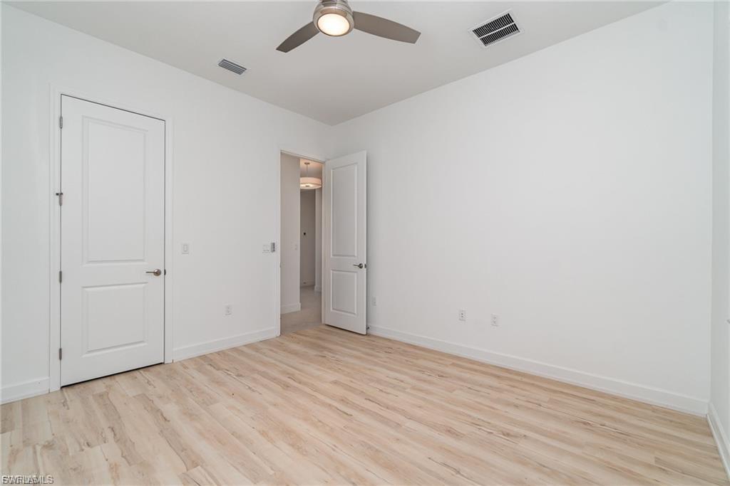 12750 Woodbury Dr Property Photo 10