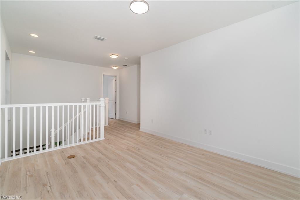 12750 Woodbury Dr Property Photo 13