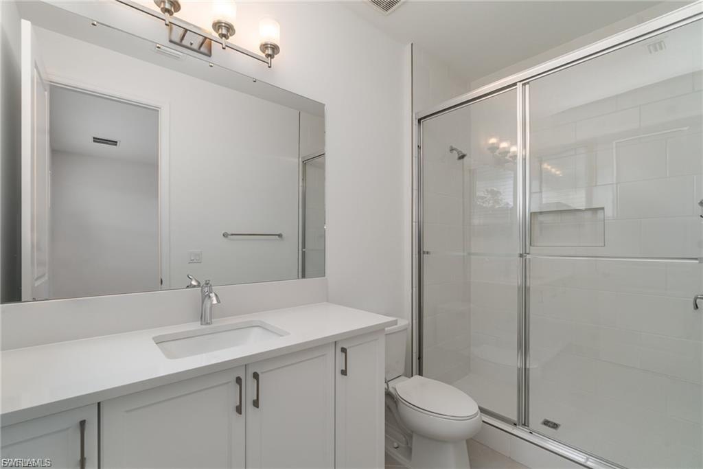 12750 Woodbury Dr Property Photo 18