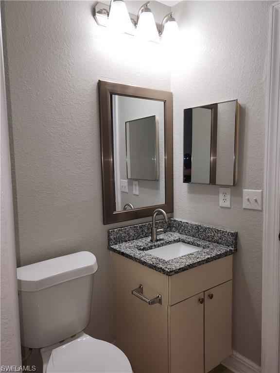 827 Ne 23rd Ter Property Photo 10