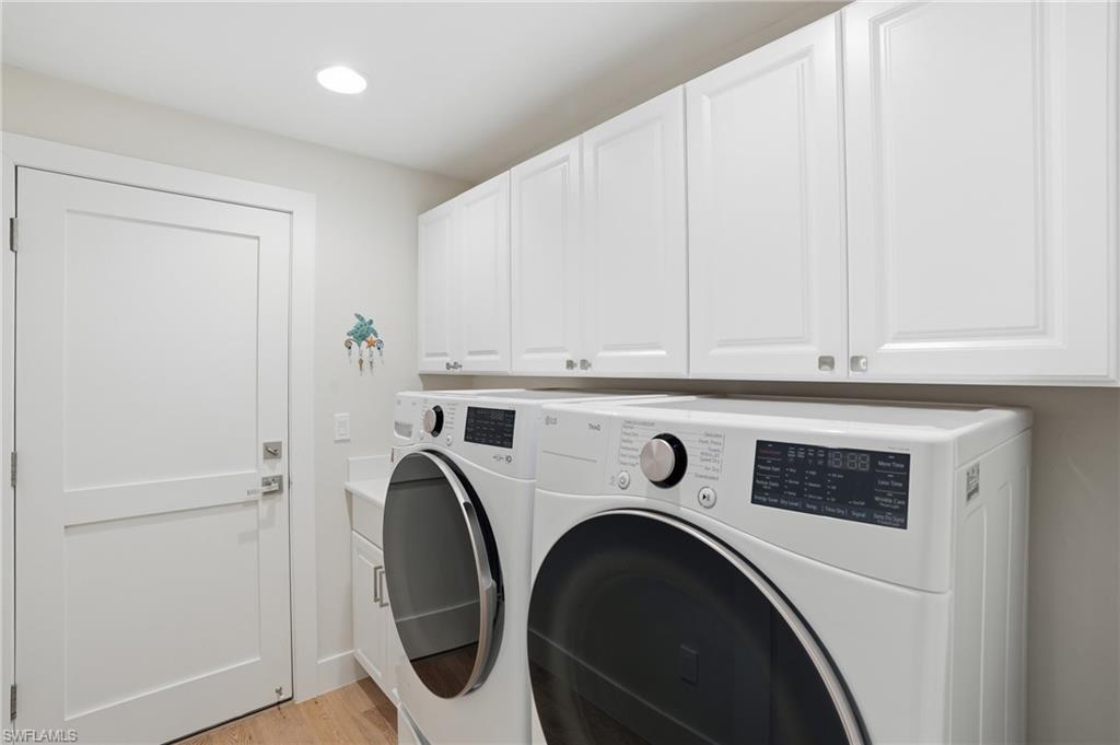 1590 Sandpiper St Property Photo 25