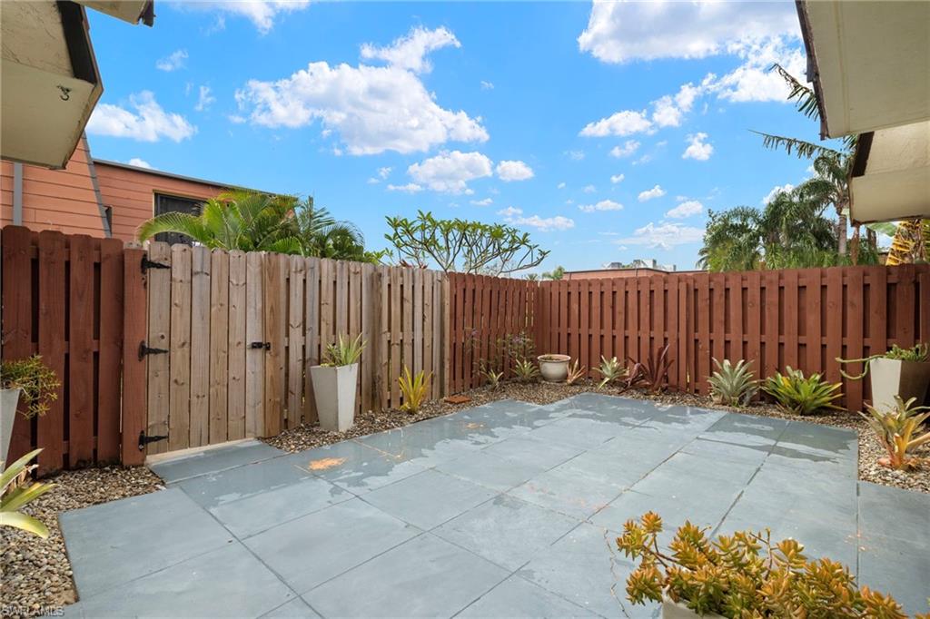 1520 Park Meadows Dr 1 Property Photo 6