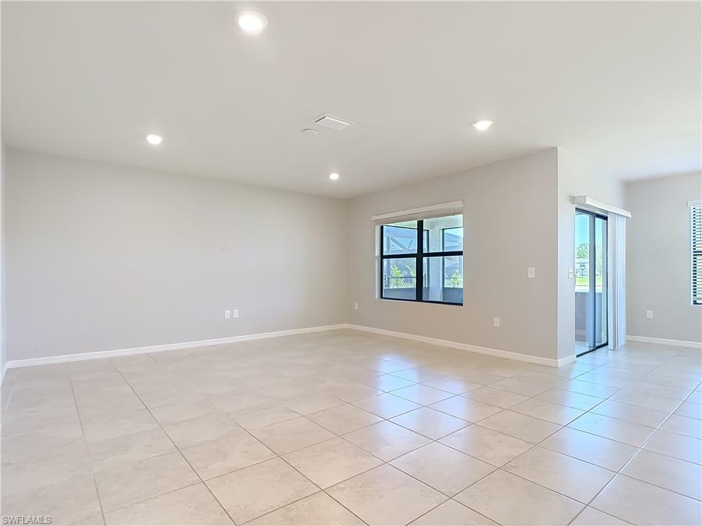 16056 Enclaves Cove Dr Property Photo 4