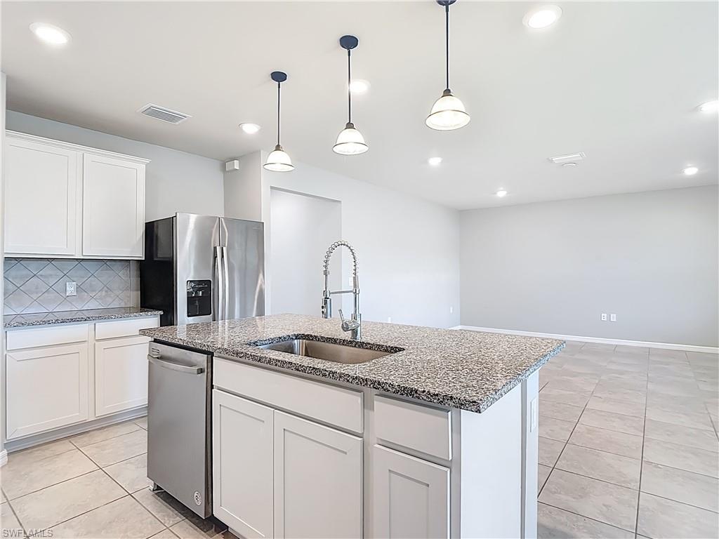 16056 Enclaves Cove Dr Property Photo 17