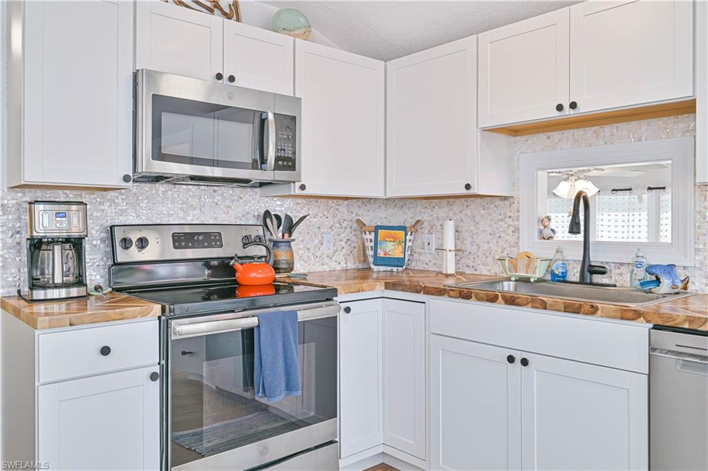 17029 Puppy Dog Dr Property Photo 14