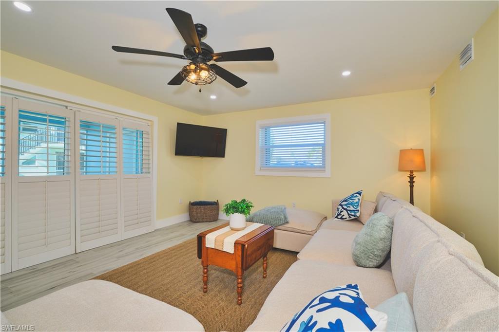 3045 Estero Blvd 6a Property Photo 31