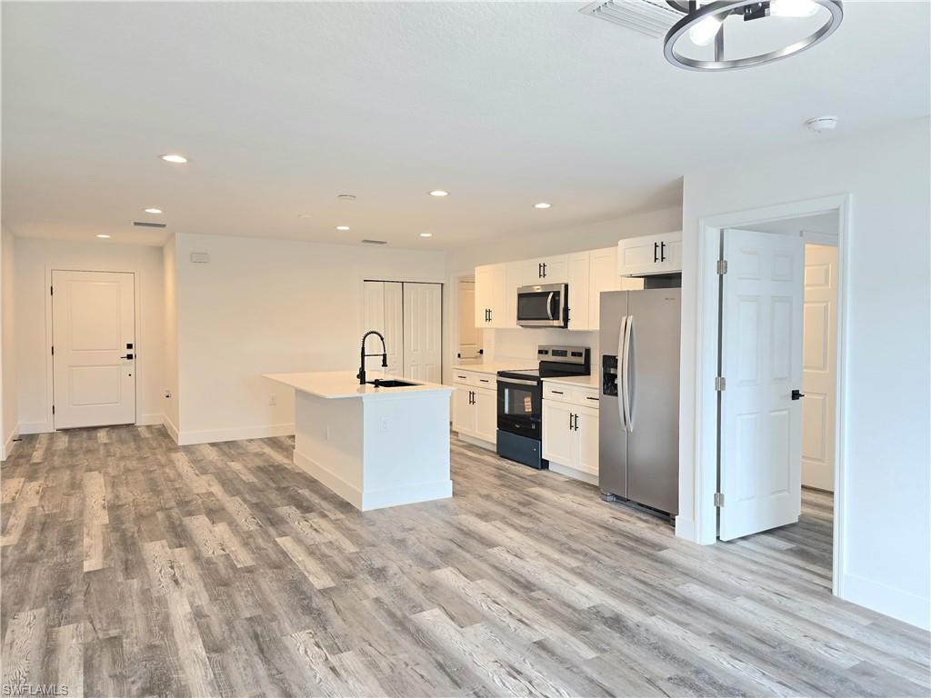 2106 Basin St Property Photo 6