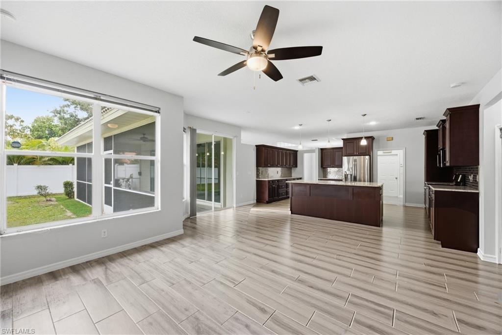 12781 Meadow Pine Ln Property Photo 5