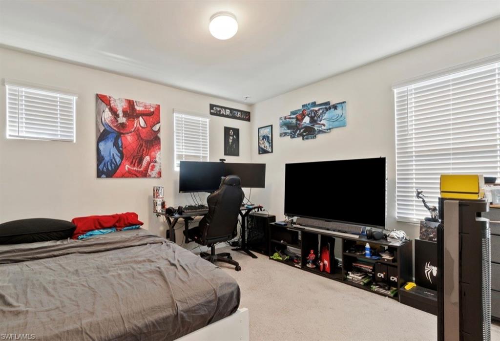 10804 Firebush Cir Property Photo 13