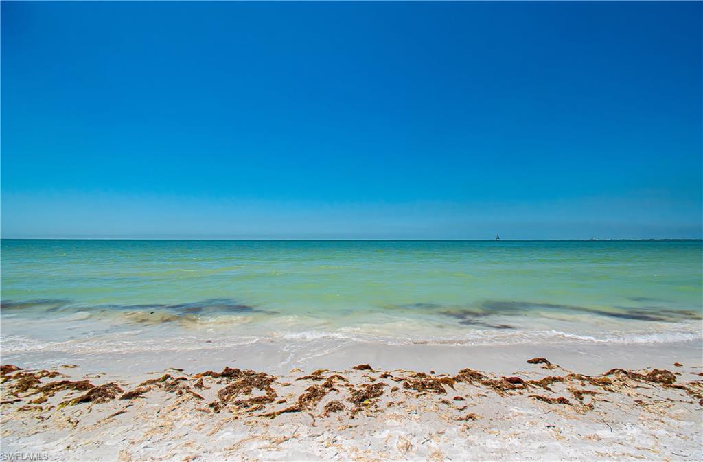 650 & 632 Estero Blvd Property Photo 25