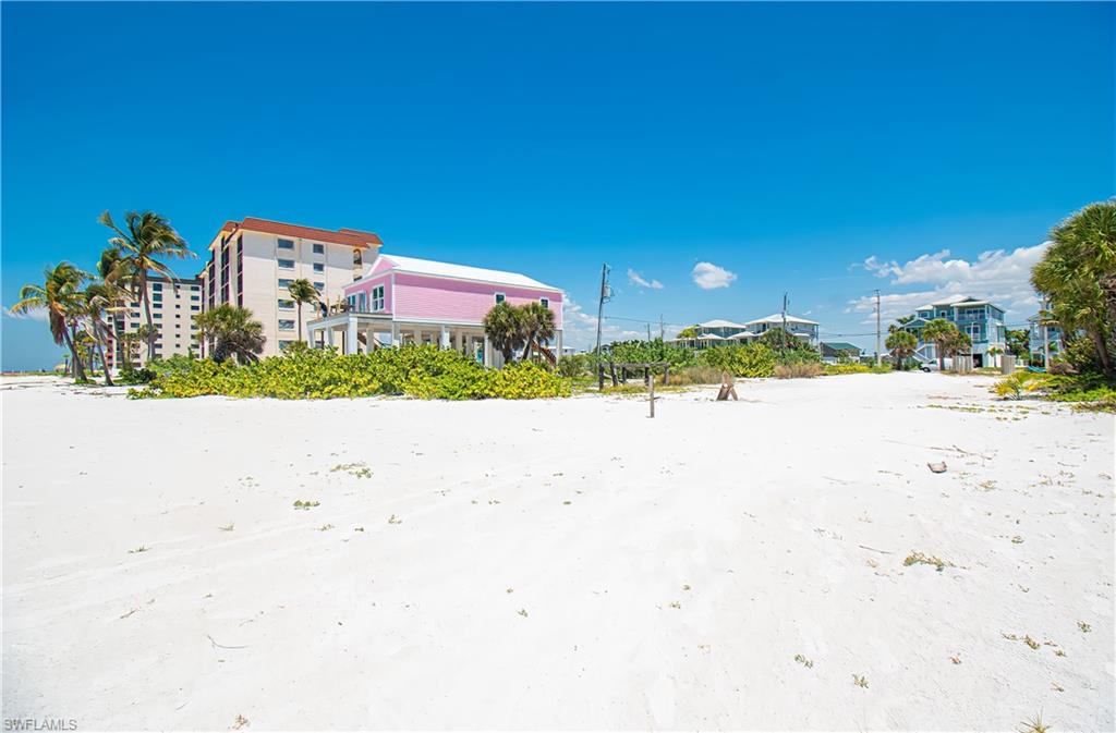 650 & 632 Estero Blvd Property Photo 31