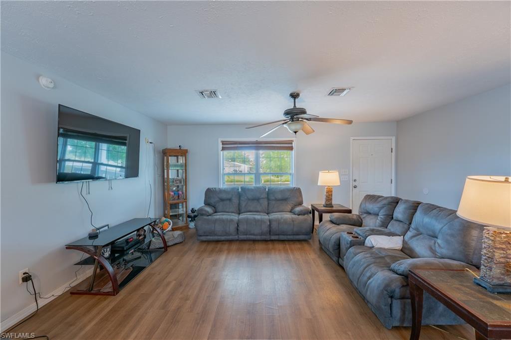 1500 Jay Ter Property Photo 6