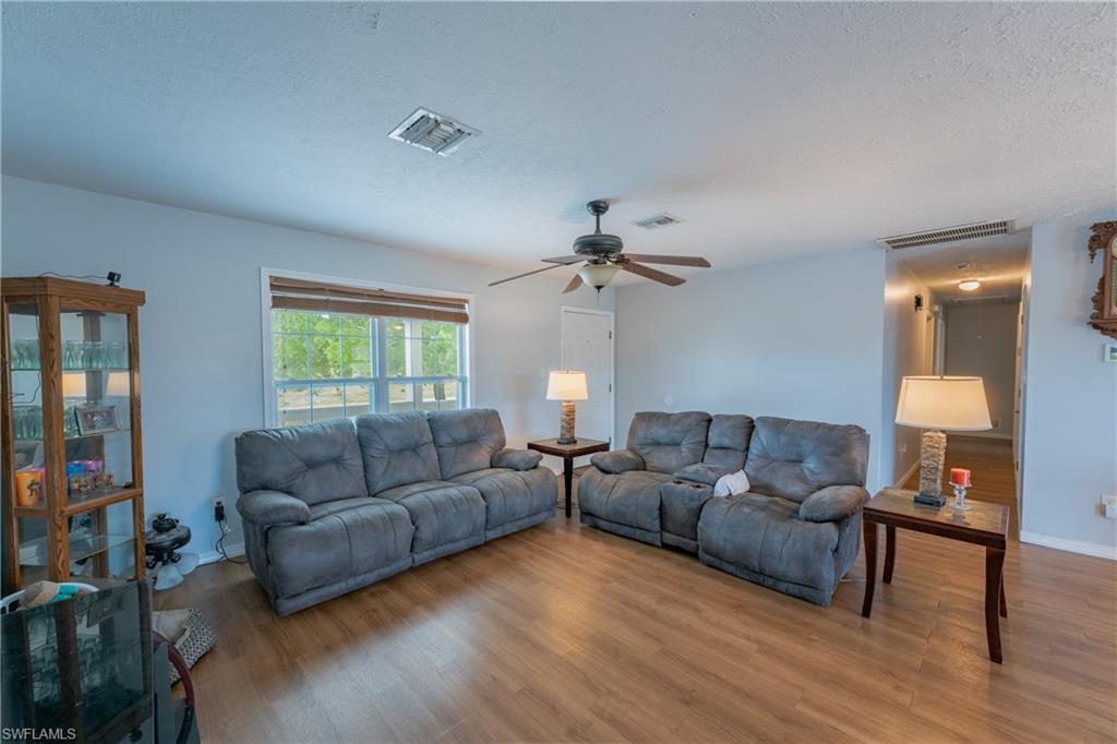 1500 Jay Ter Property Photo 7