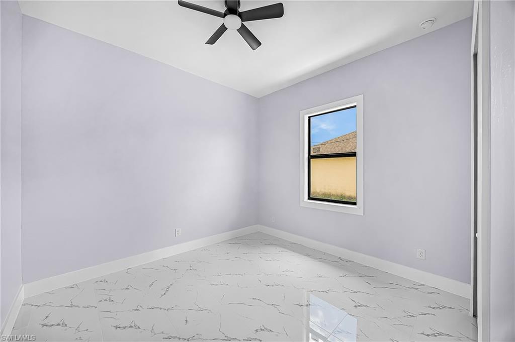 2711 40th St W Property Photo 13