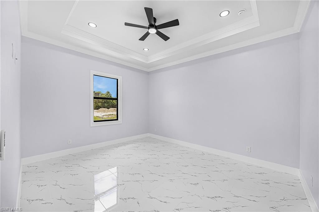 2711 40th St W Property Photo 15