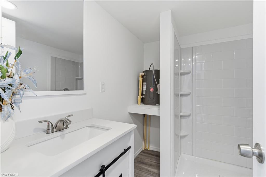 5558 Palm Beach Blvd 82 Property Photo 7