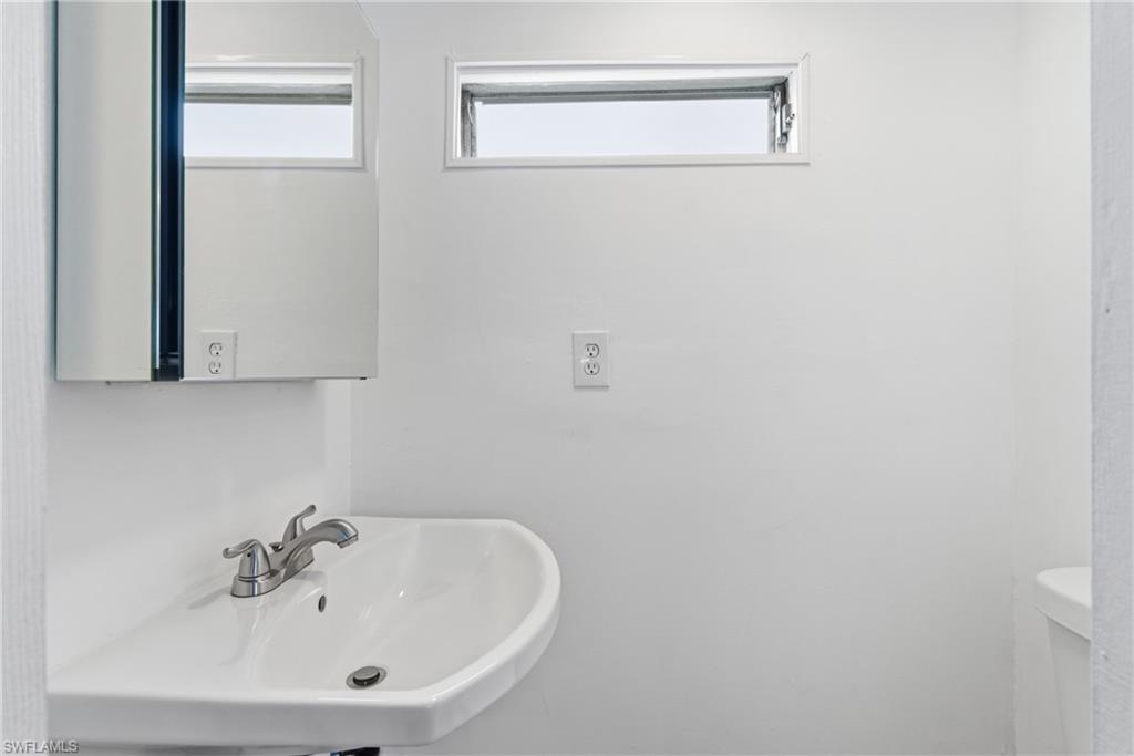 5558 Palm Beach Blvd 82 Property Photo 13