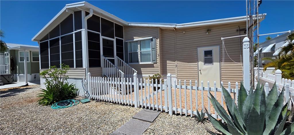 3056 Sloop Ln Property Photo 2