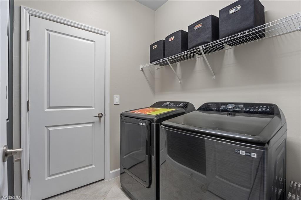 14045 Winding Cedar Way Property Photo 5