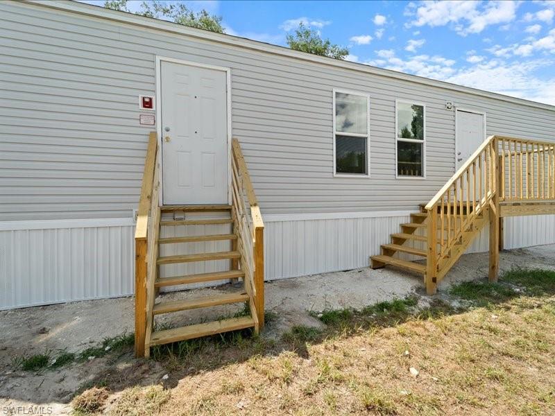1038 Canopy Ln Property Photo 5