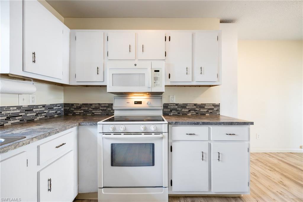 935 Hearty St Property Photo 5