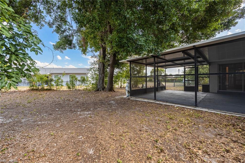 935 Hearty St Property Photo 31