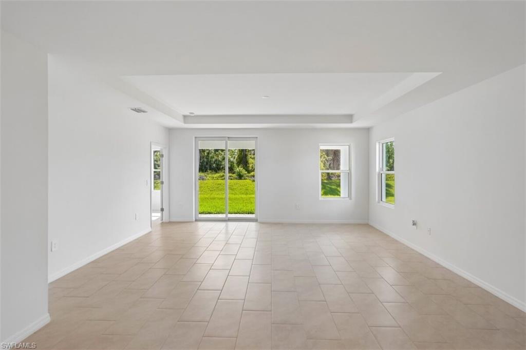 247 Lakeside Breeze Way Property Photo 4