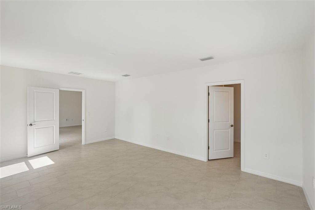 247 Lakeside Breeze Way Property Photo 7