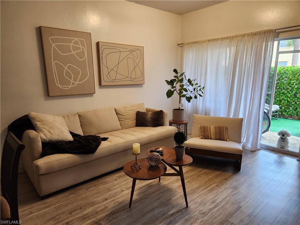 4293 Bellasol Cir 2513 Property Photo 14