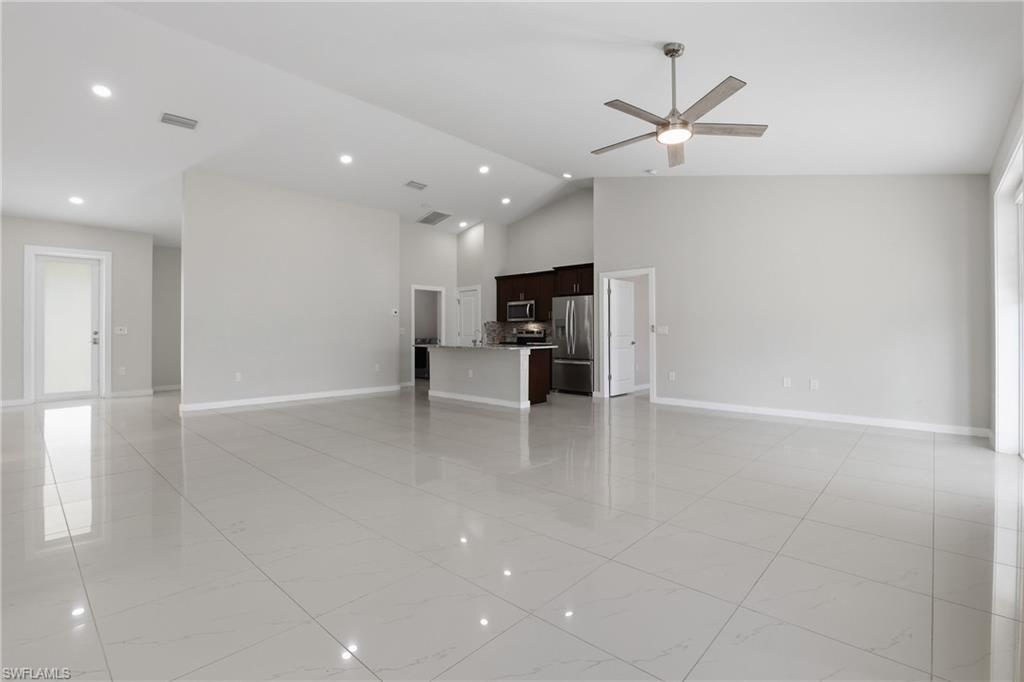 2713 Sw Embers Ter Property Photo 10