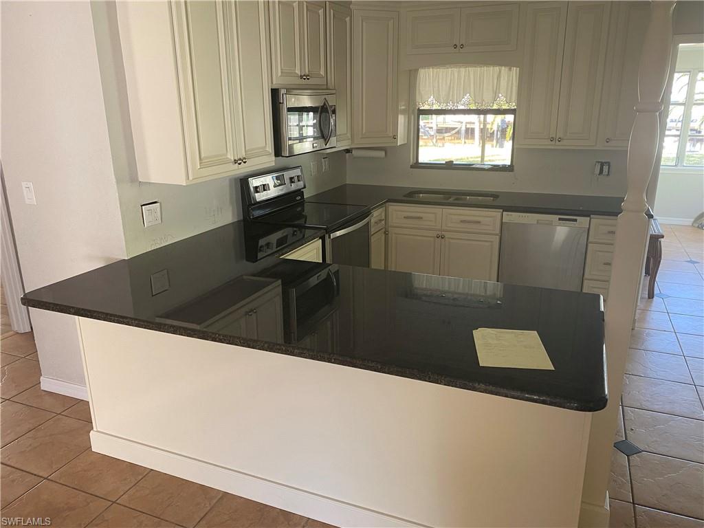 2143 W Tobago Cir Property Photo 4