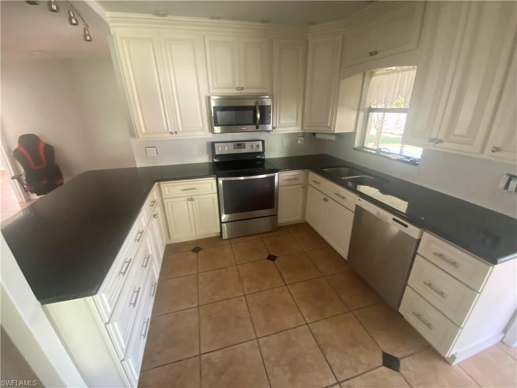 2143 W Tobago Cir Property Photo 11