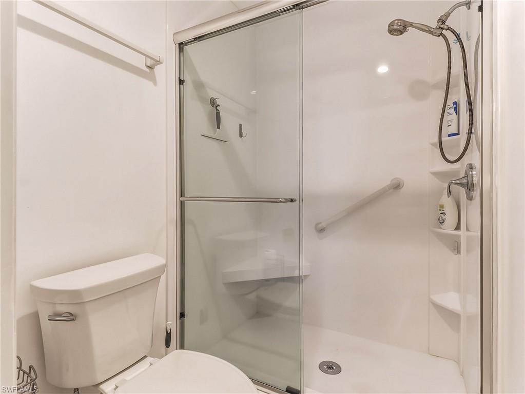 15452 Admiralty Cir 9 Property Photo 22