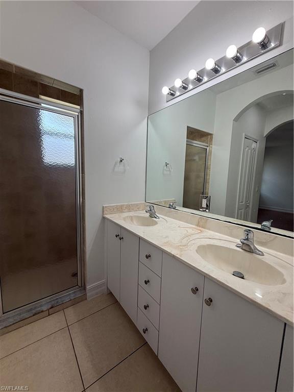 2902 Colin Ave S Property Photo 39