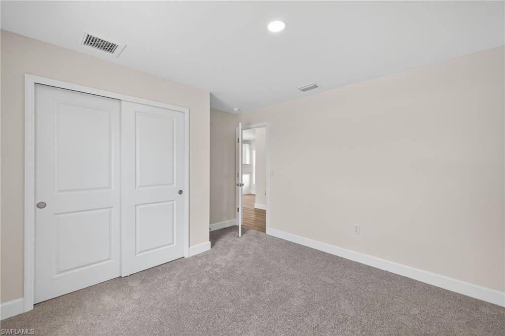 702 Nw Douglas Cir Property Photo 19