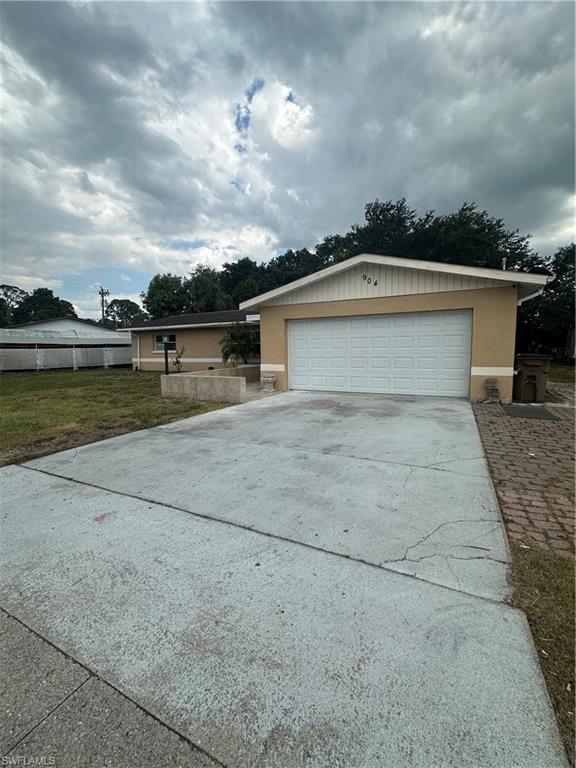 904 Leeland Hights Blvd Property Photo 3