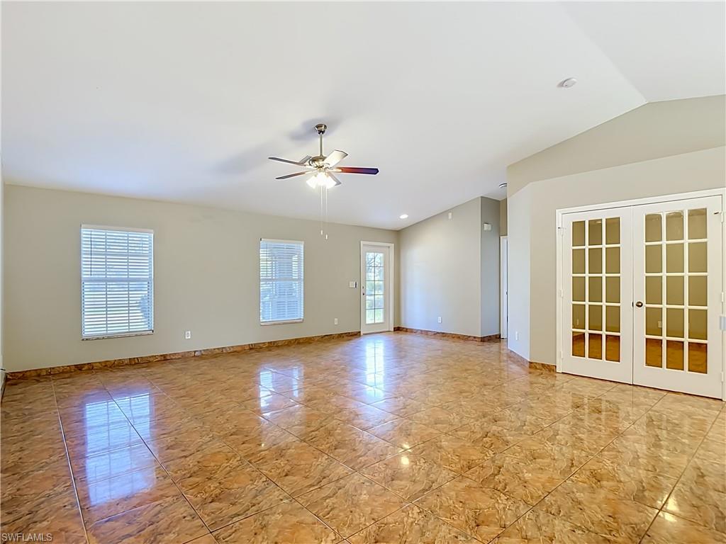 1066 Summa Blvd Property Photo 5