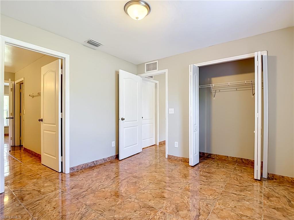 1066 Summa Blvd Property Photo 12