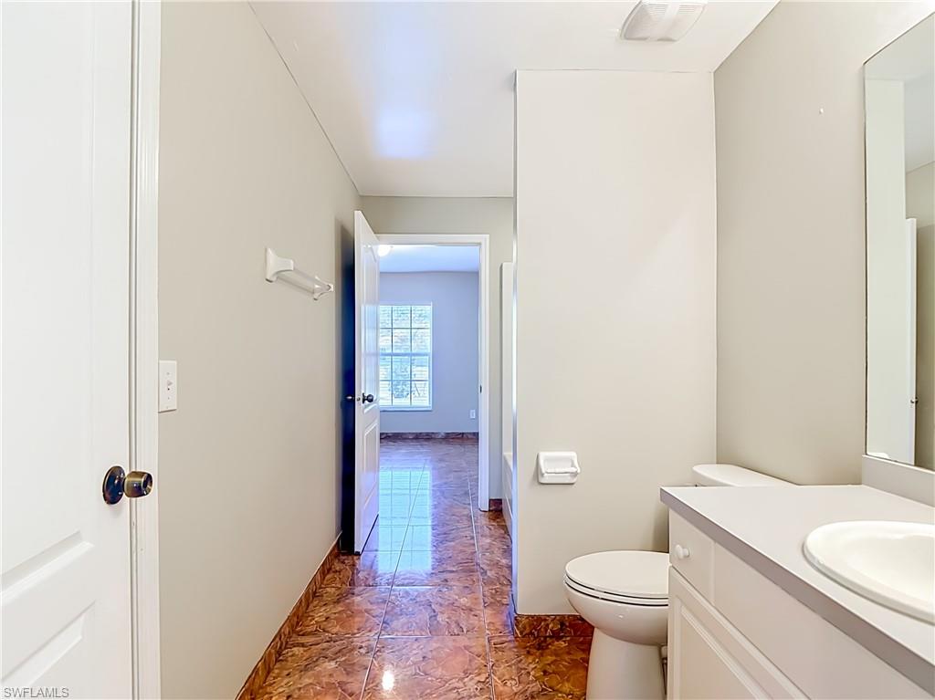 1066 Summa Blvd Property Photo 14