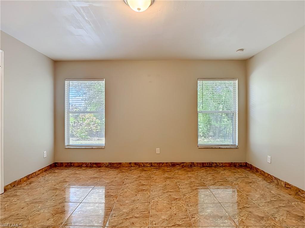 1066 Summa Blvd Property Photo 15