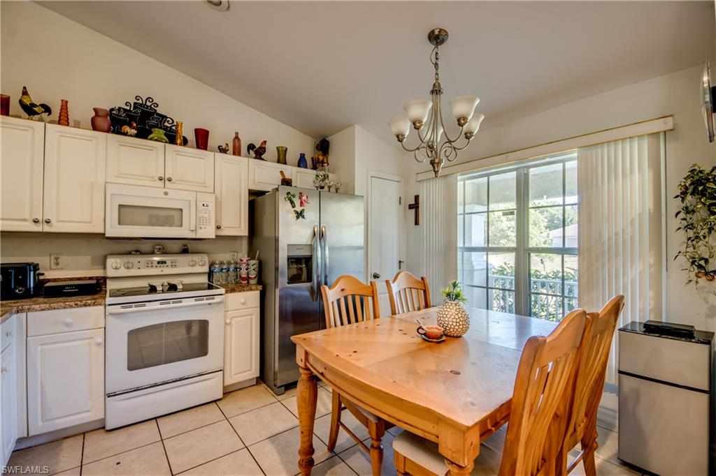 2807 51st St W Property Photo 11
