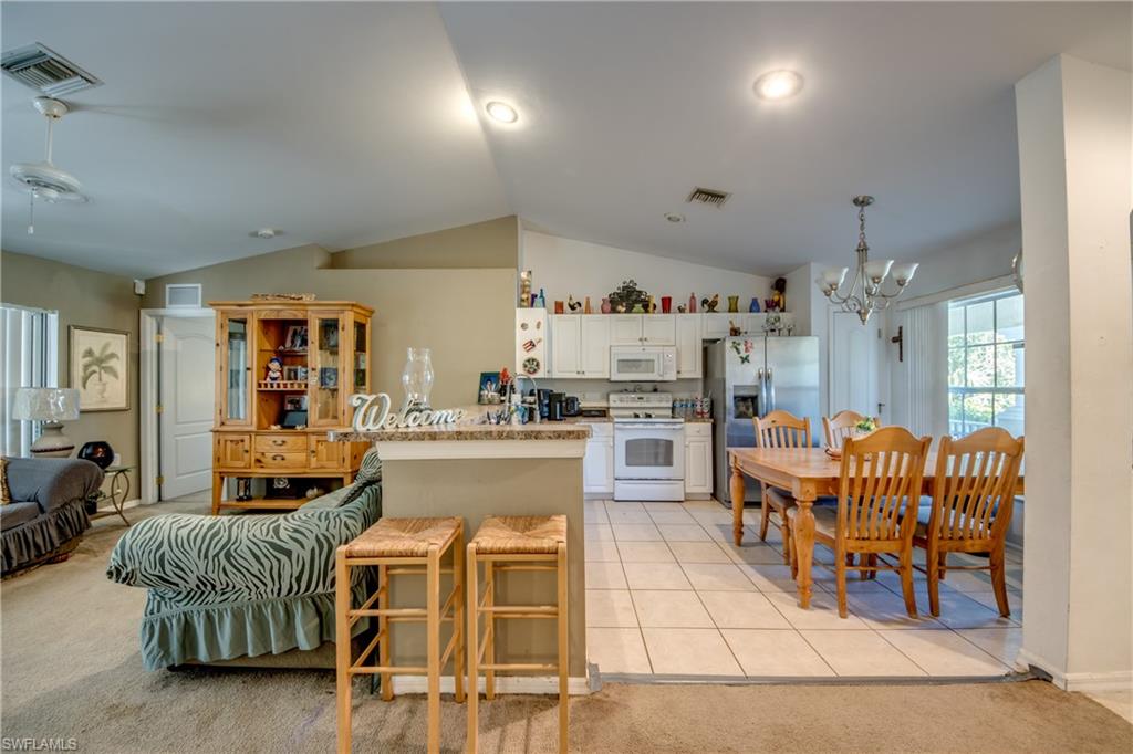 2807 51st St W Property Photo 14