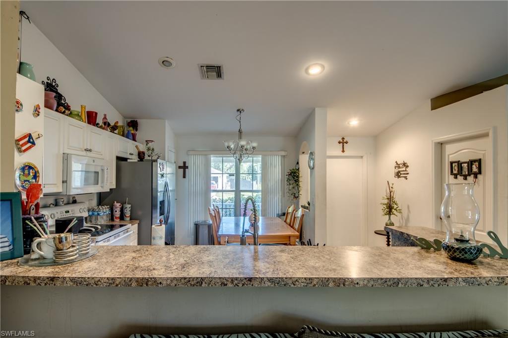 2807 51st St W Property Photo 16