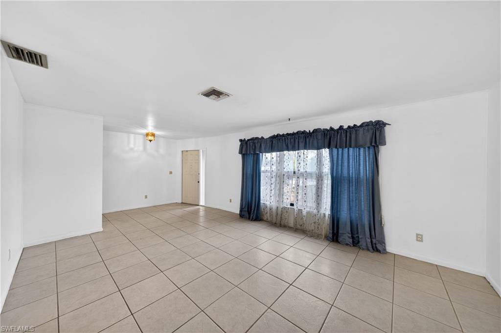 2233 Sw 4th St Property Photo 5