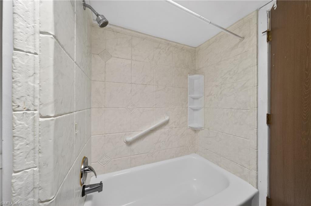 2233 Sw 4th St Property Photo 24