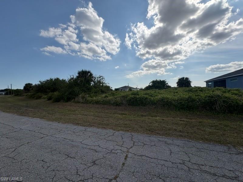 7031 Calder Cir Property Photo 3