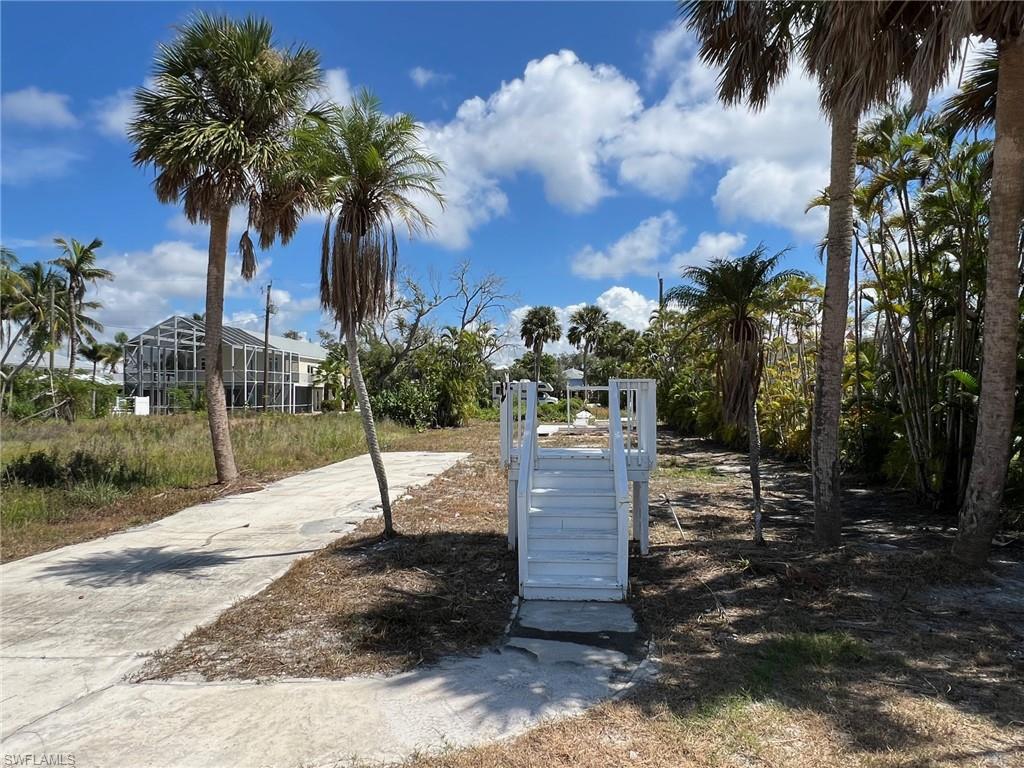 5851 Estero Blvd Property Photo 2
